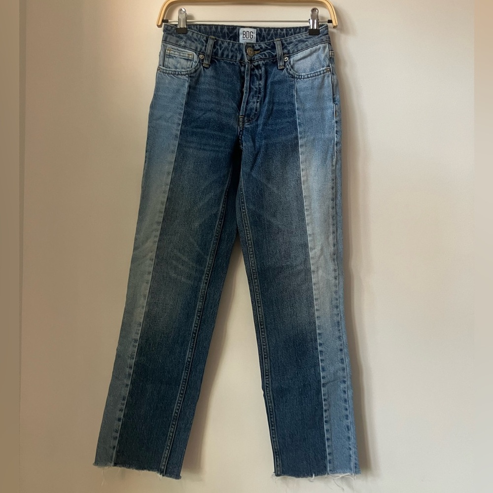BDG Jessye Jeans Raw Hem, sz 24